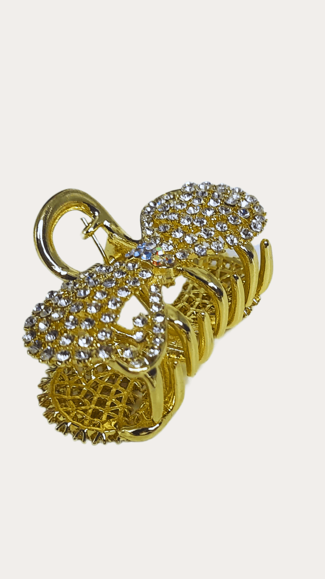 Elegent Metal Butterfly Shaped Stone Work Claw Catcher