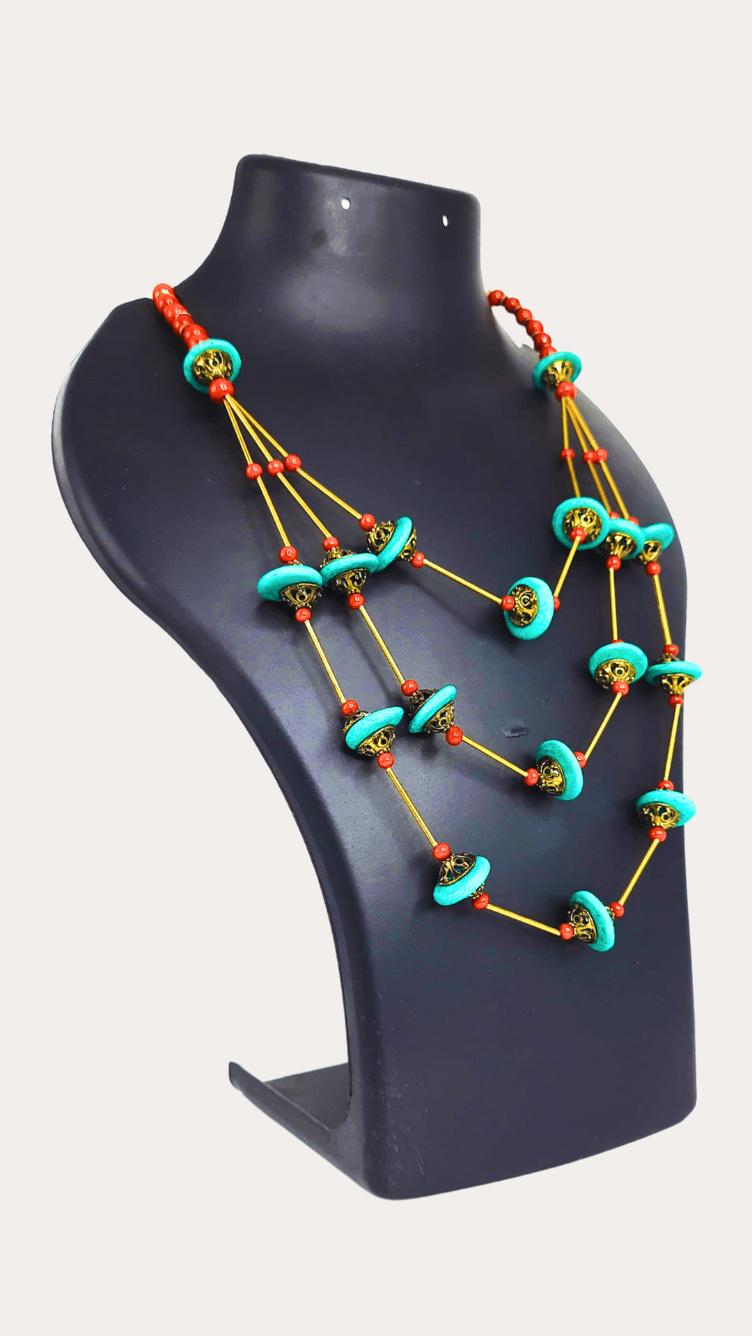 3Layred Gonden Sticked Emerald Beads Necklace