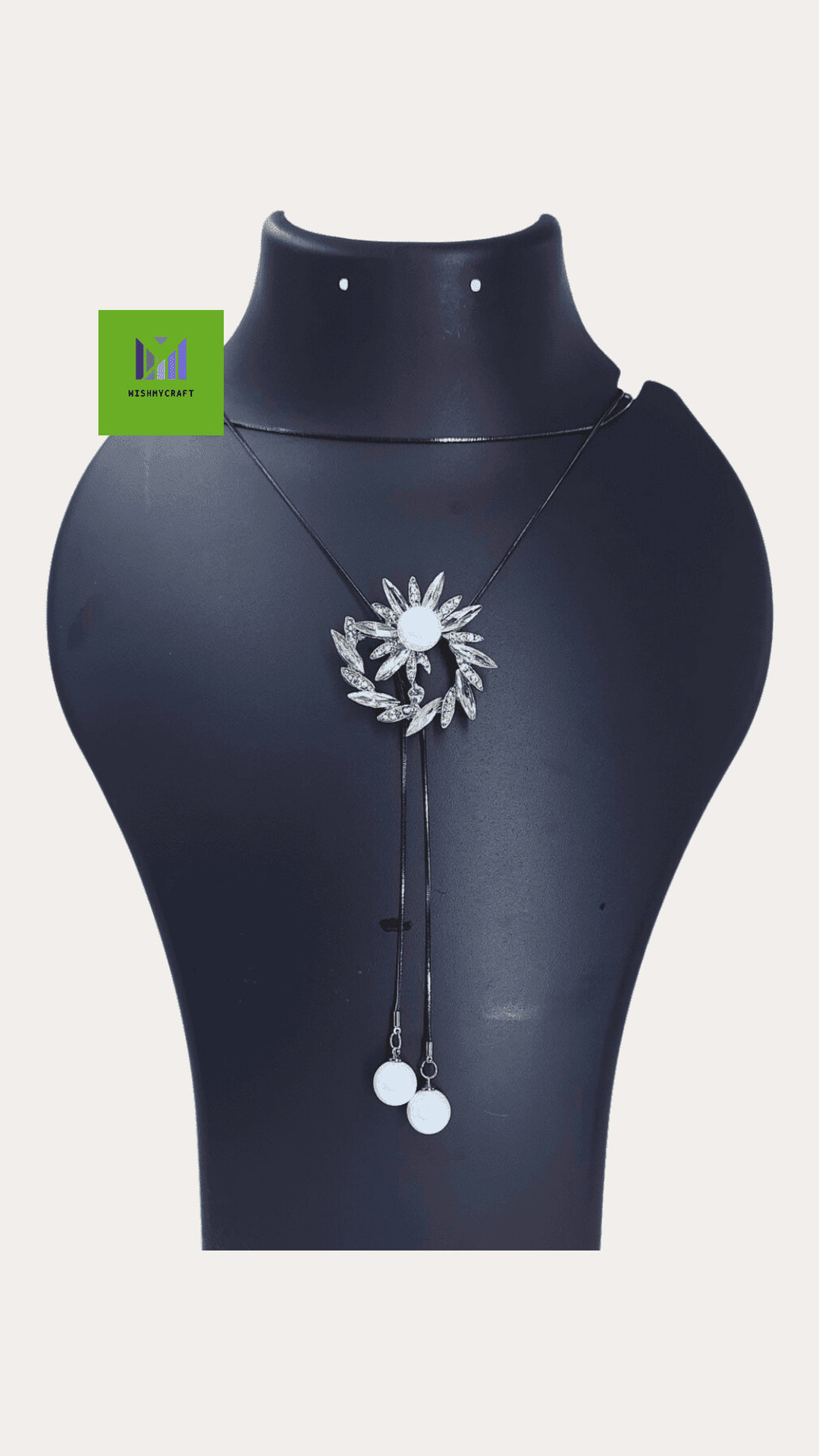 WESTERN CHAIN PENDENT
