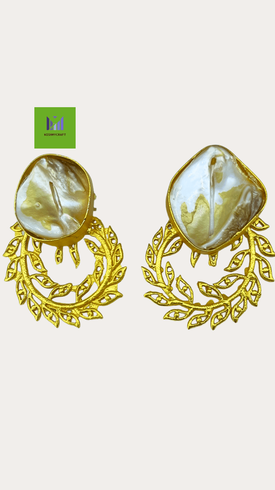 Fancy Leaf Golden Tops Earring