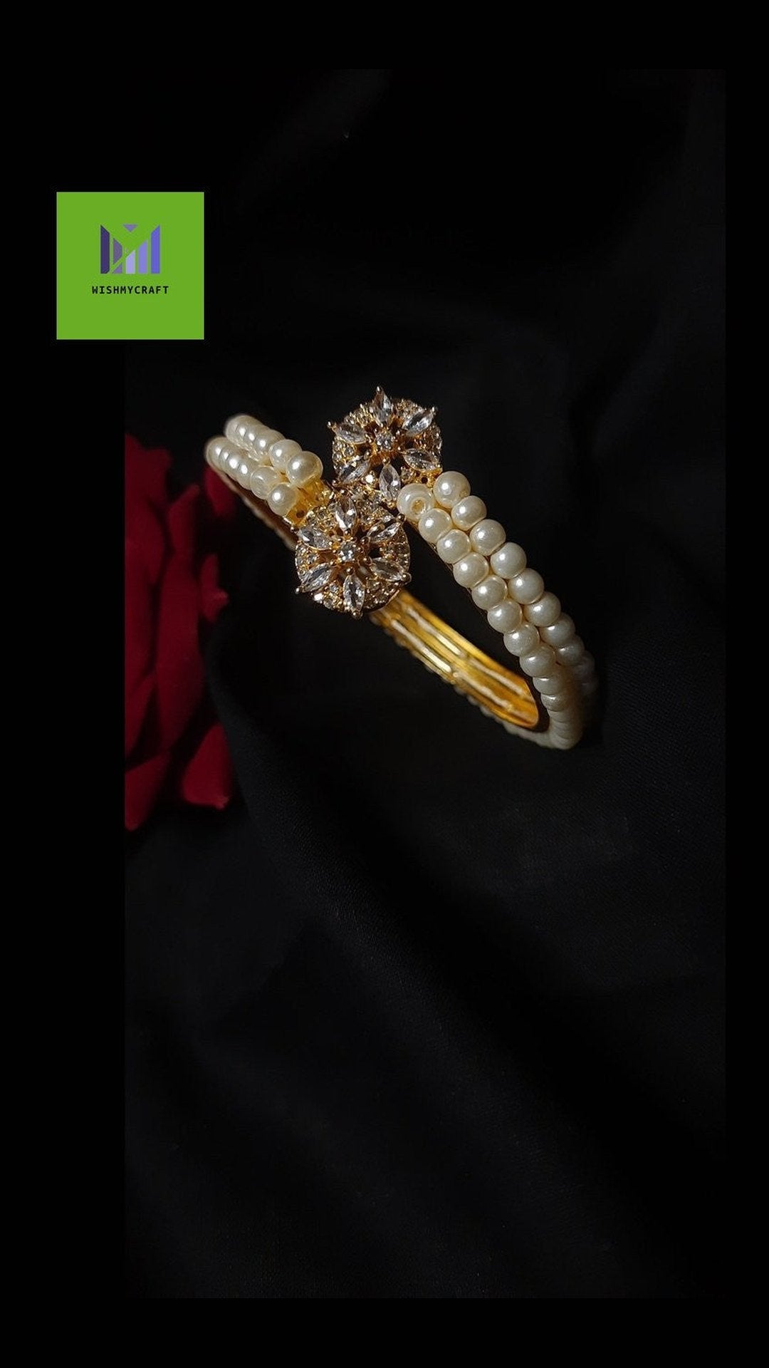 TRENDY PEARL BANGLE