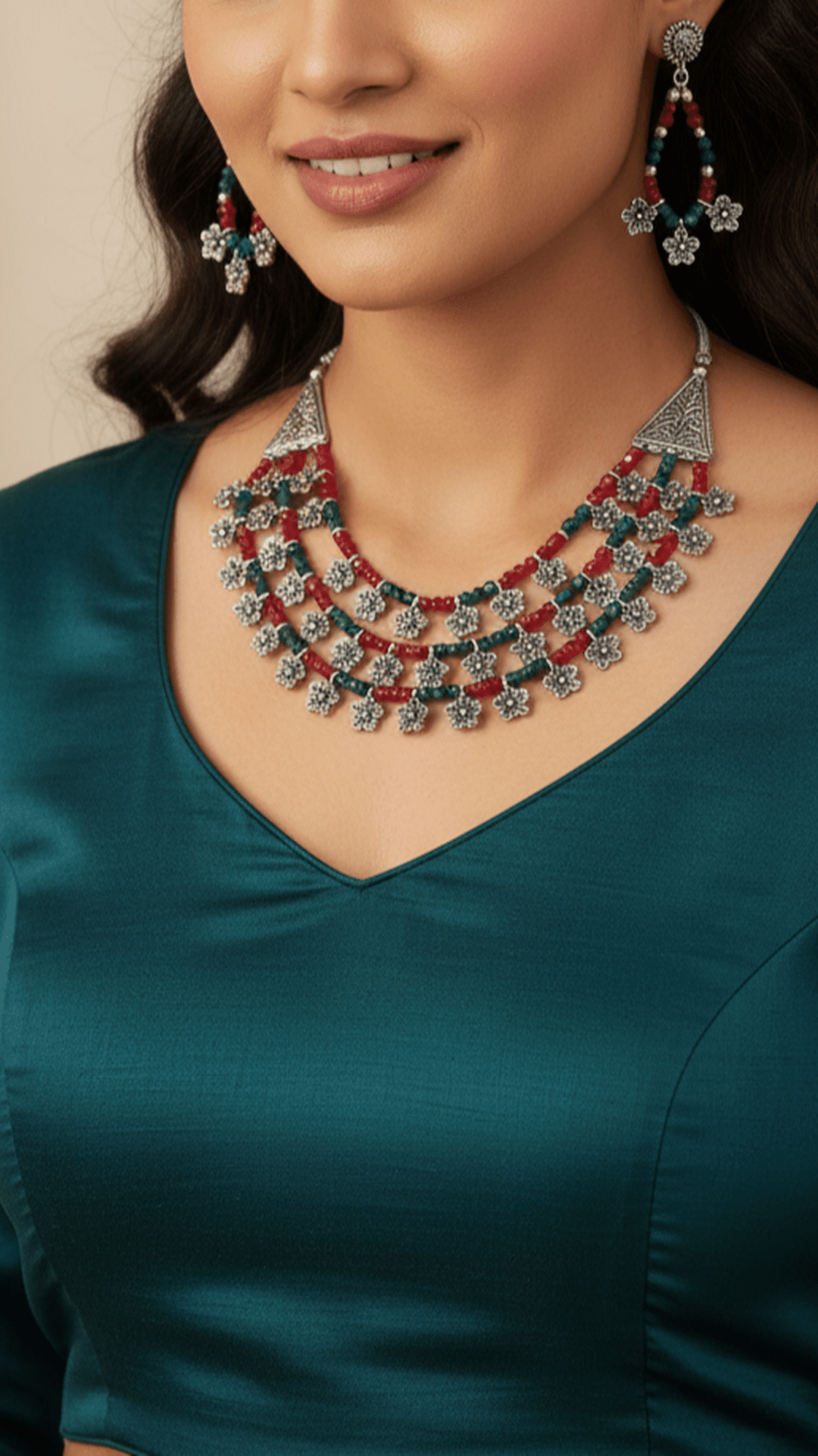 Oxidize Red and Green Cryastal Necklace