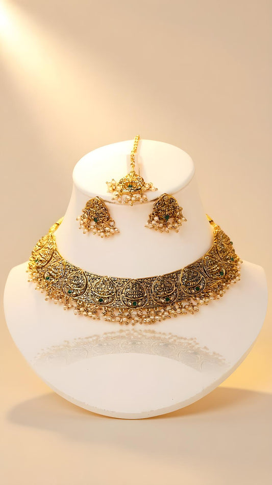 Temple necklace set with maang tikka