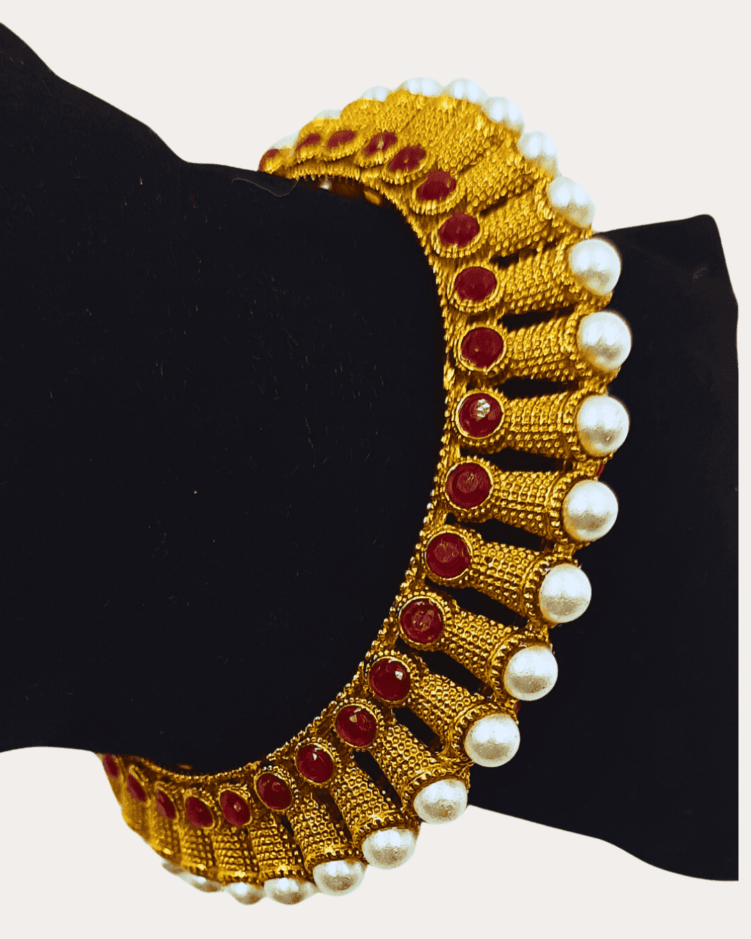 Kundan red stone with moti pearl single bangle