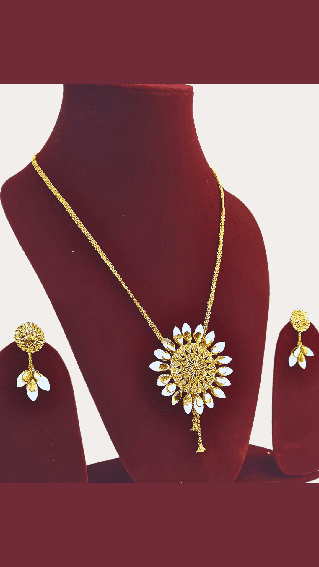 Gold Plated Shell Tie Chain