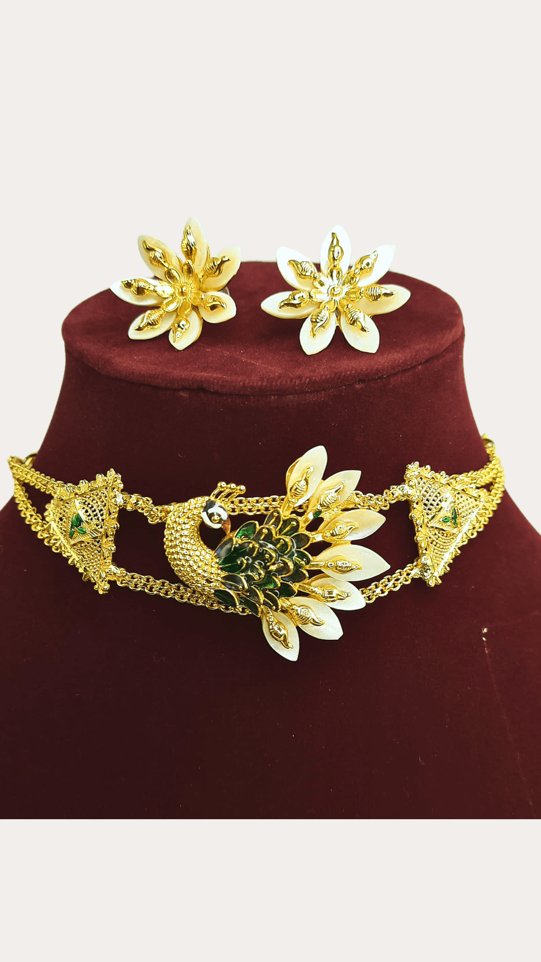Gold Plated Shell Choker