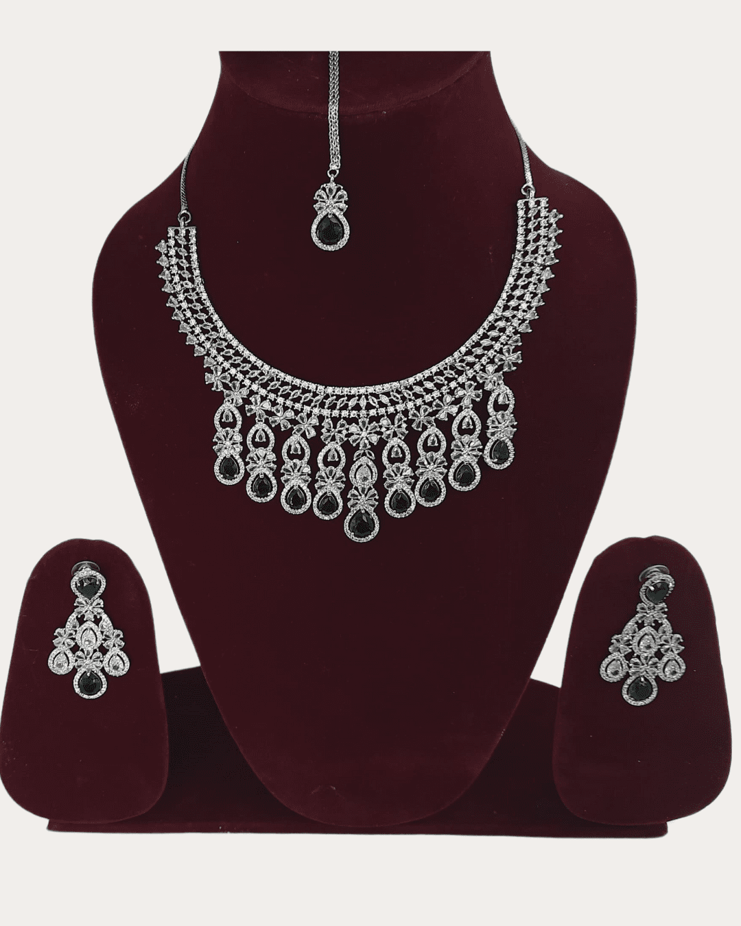 Dazzling Ad Stone Fitted Green Colour Necklace Set With Maang Tikka