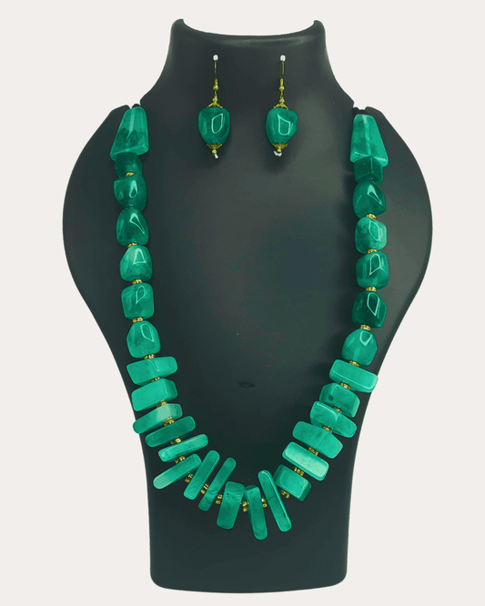 Tri green beaded necklace set