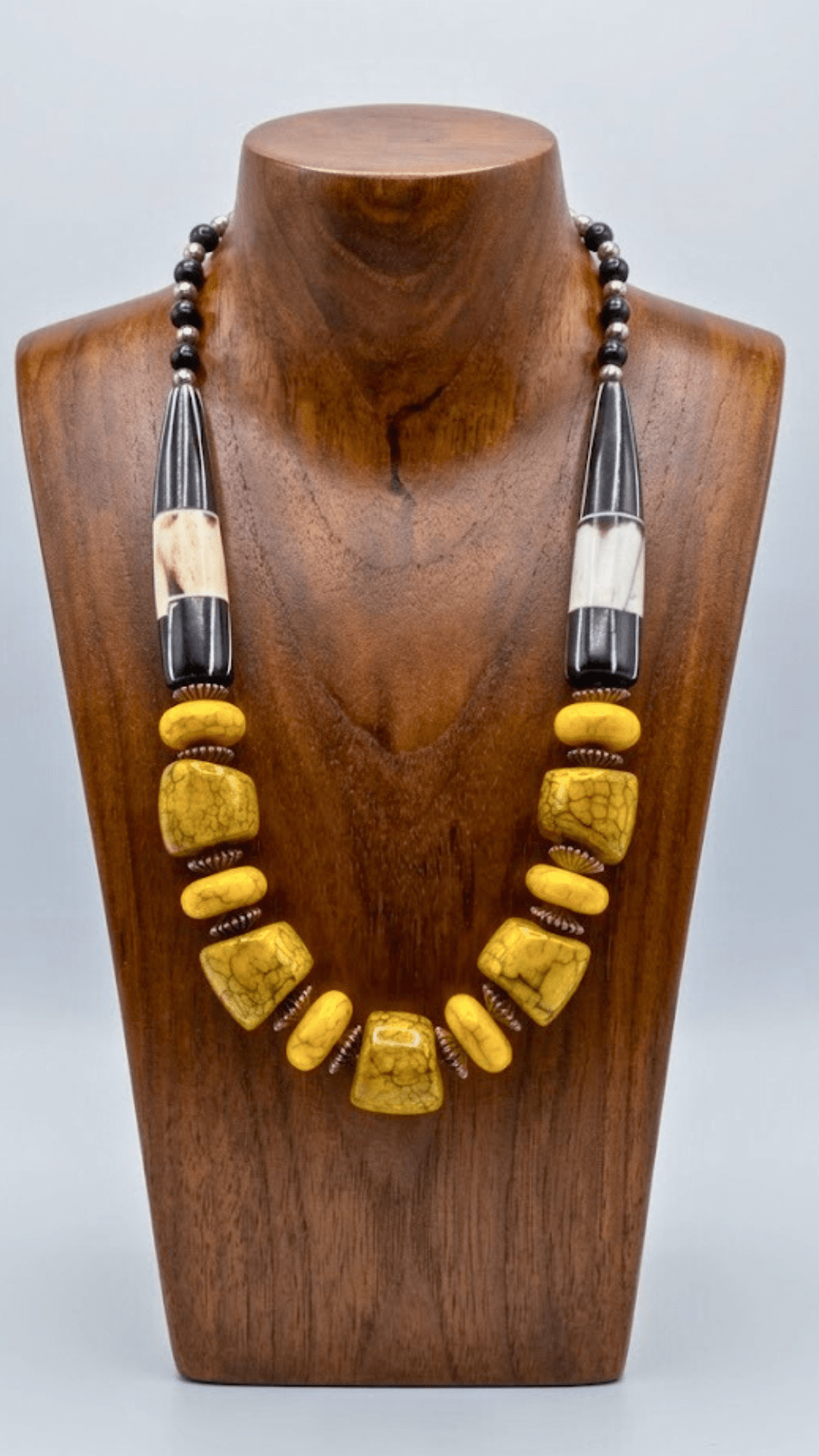 Fsn Beaded Necklayce