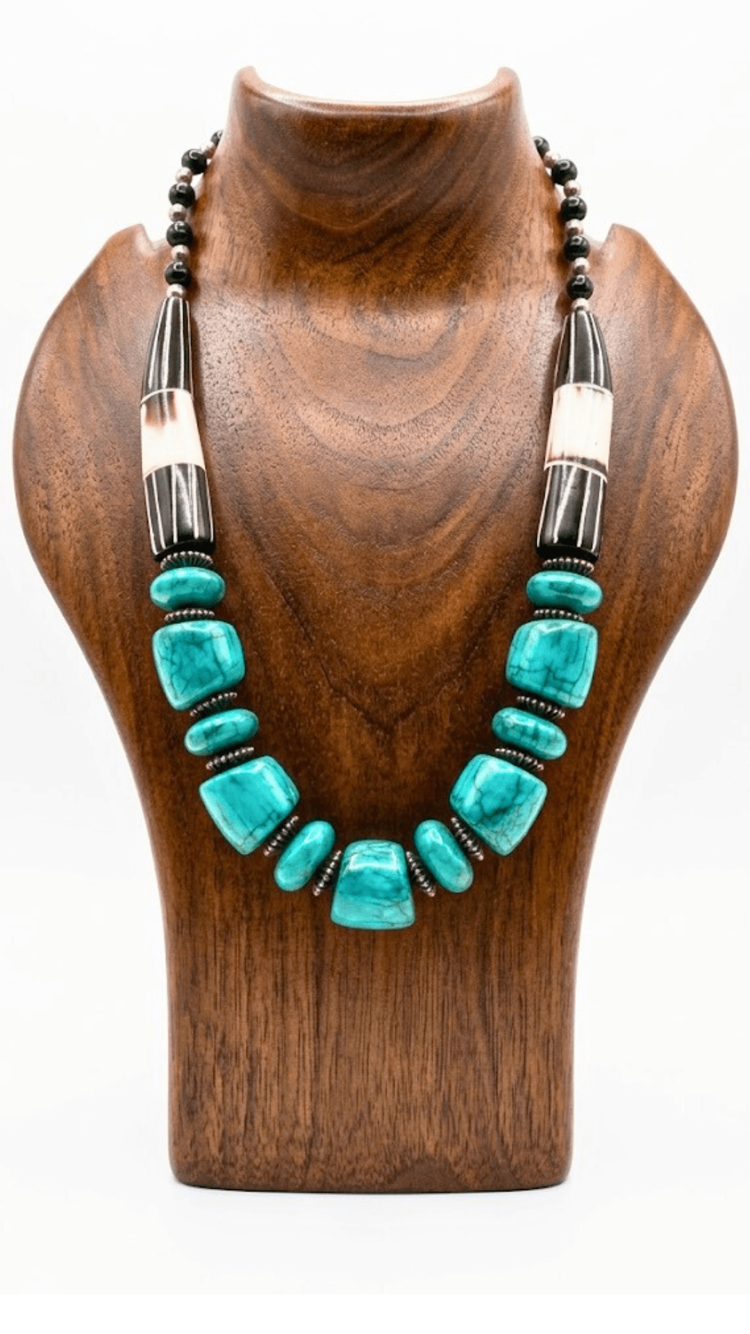 Fsn Beaded Necklayce