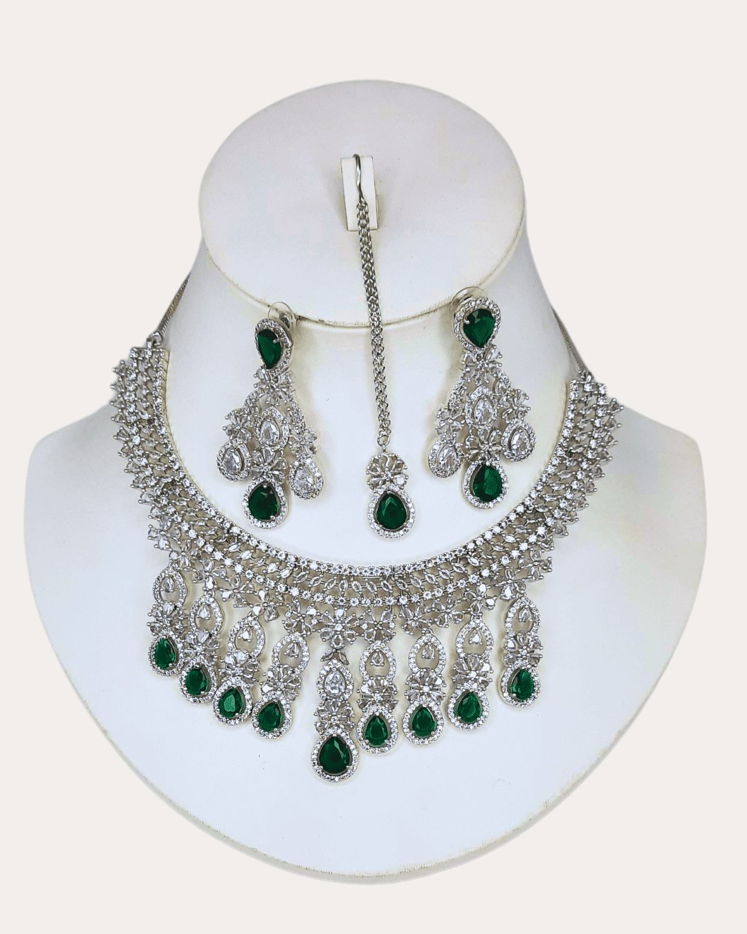 Dazzling Stone Necklace Set