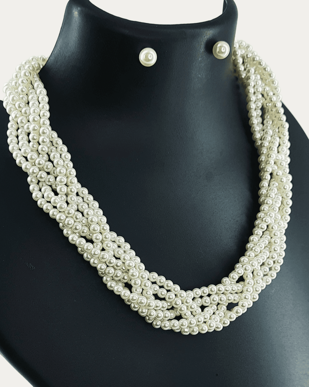 Versatile White Pearl Piece