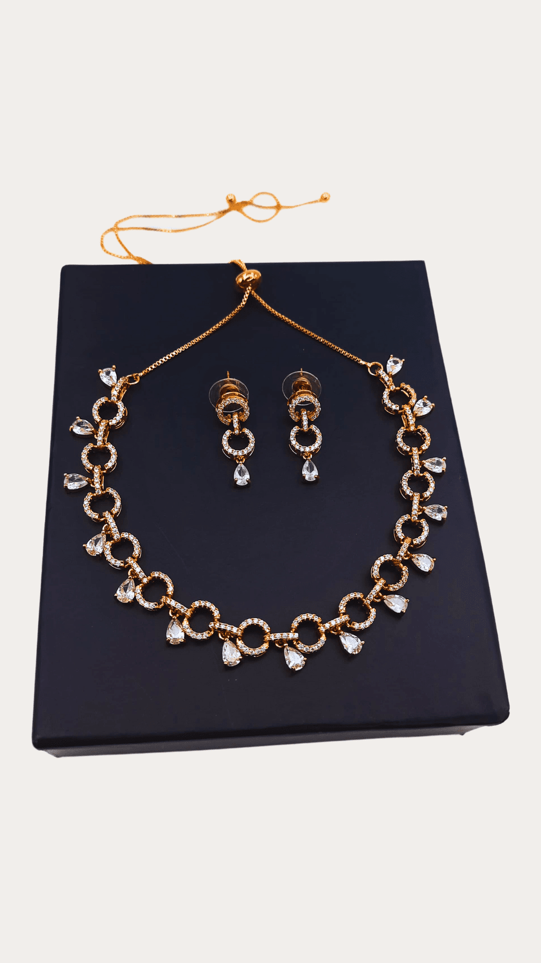 Ad Stone Fitted Rose Golden Necklace Set