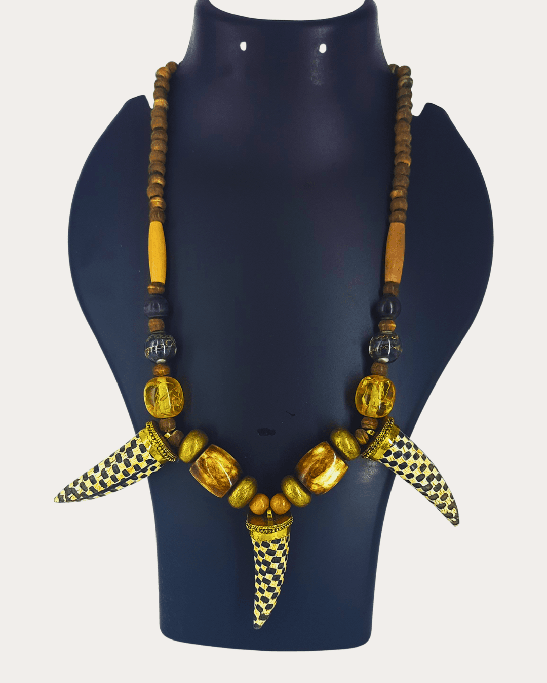 BEADS NECKLACE