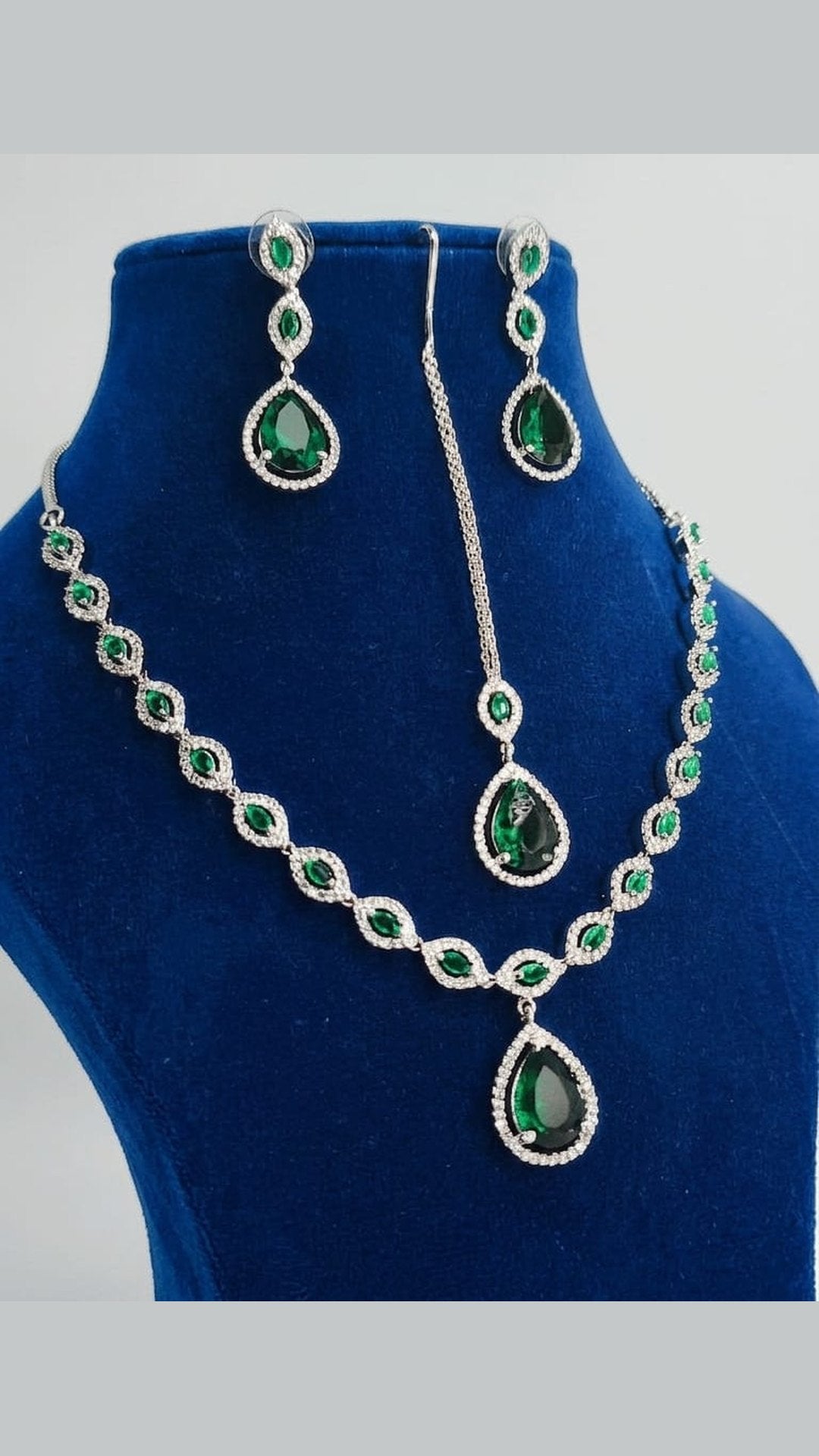 Costume Ad Waterdrop Shaped Necklace Set With MaangTikka