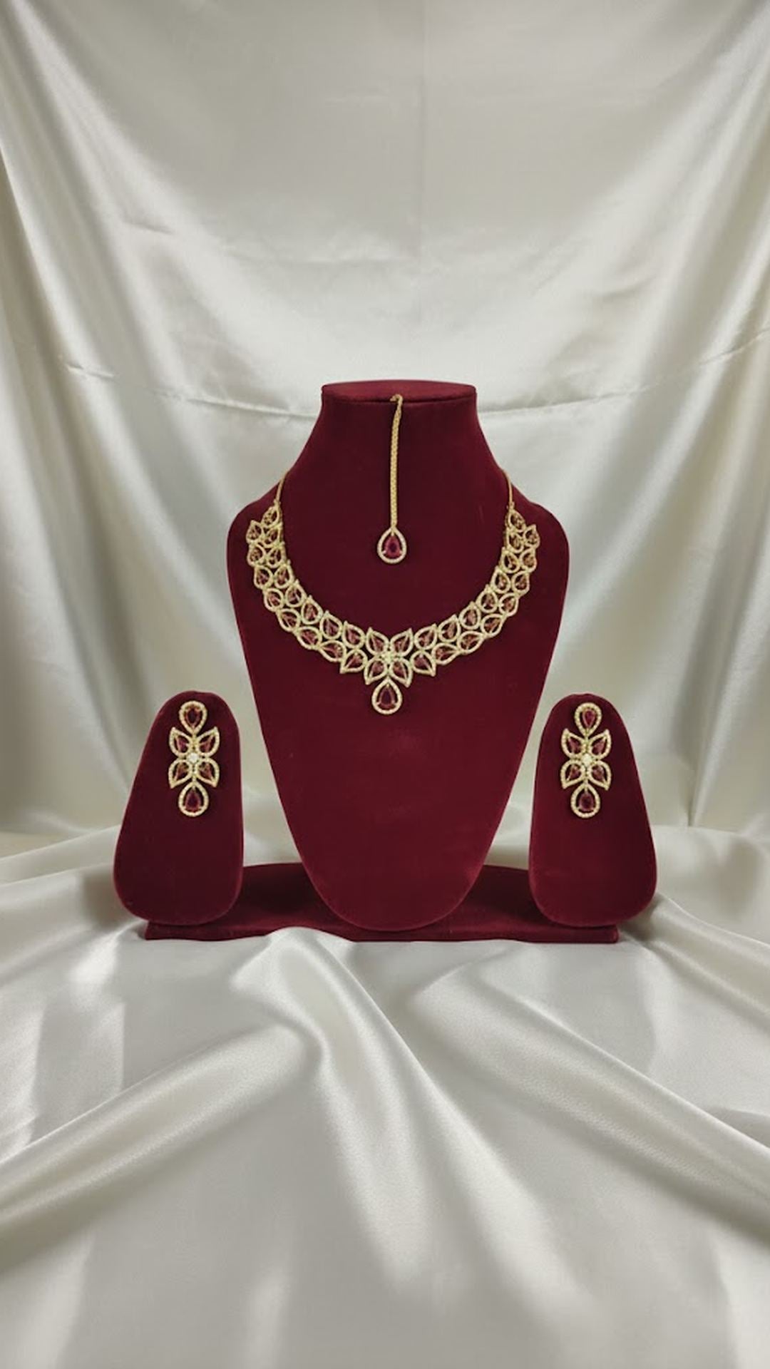 Costume Ad Stone Fitted Elegant Rose Colour Necklace Set With Maang Tikka