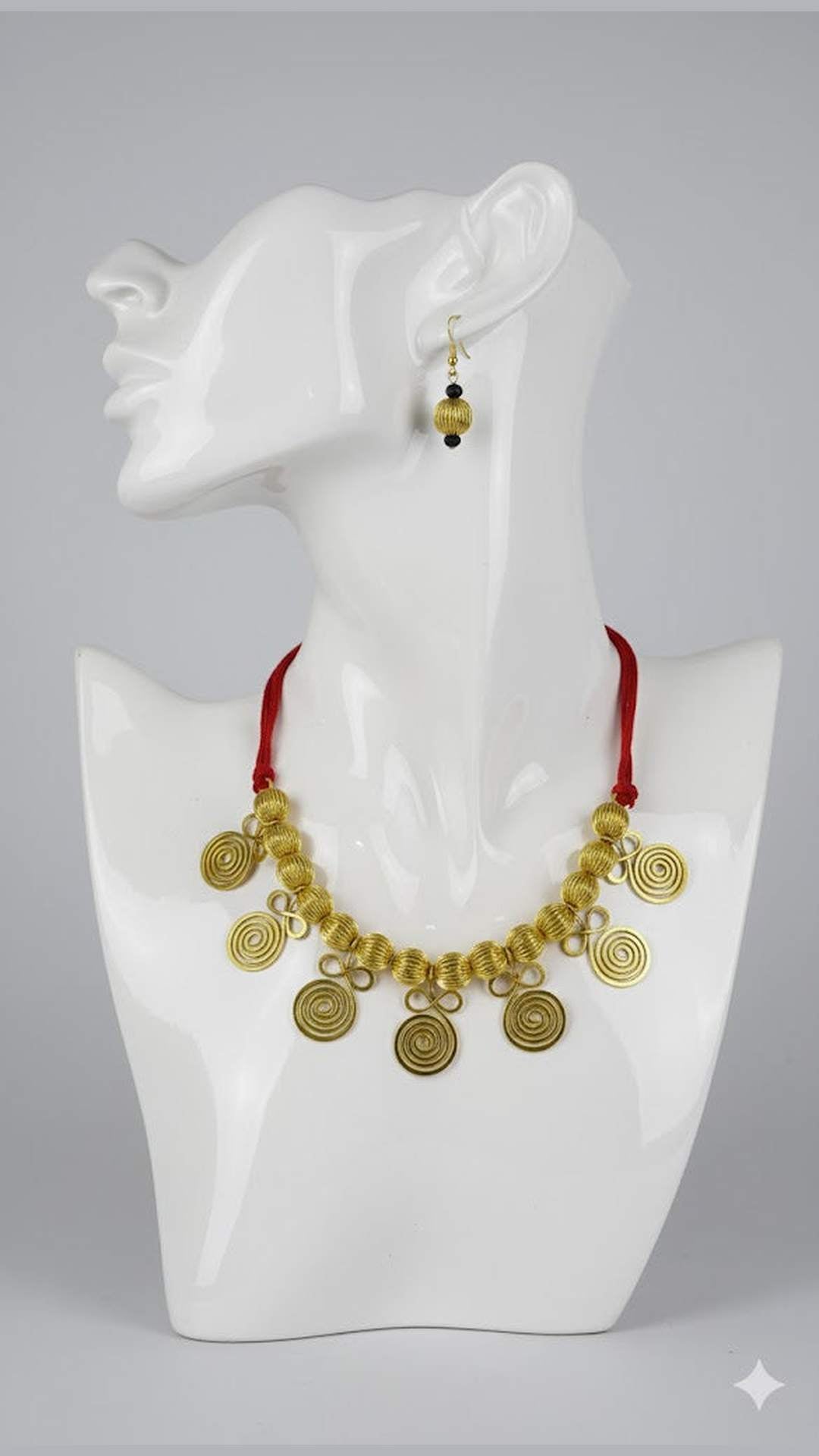 Handcrafted Golden Ball With Round Charm Necklace Set